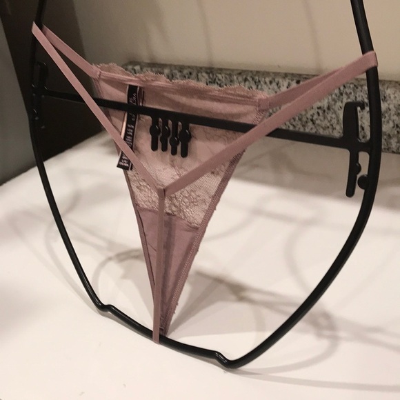 💖 Victoria’s Secret Very Sexy V-String Panty - Picture 5 of 7